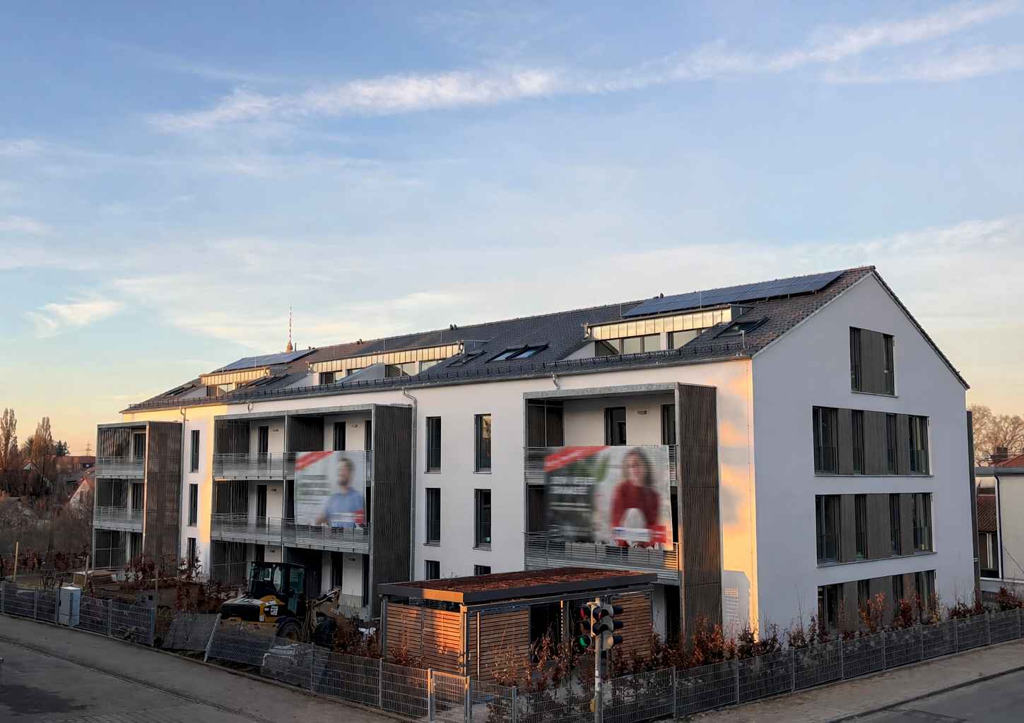 Außenansicht_des_Mehrfamilienhauses_Süd-West