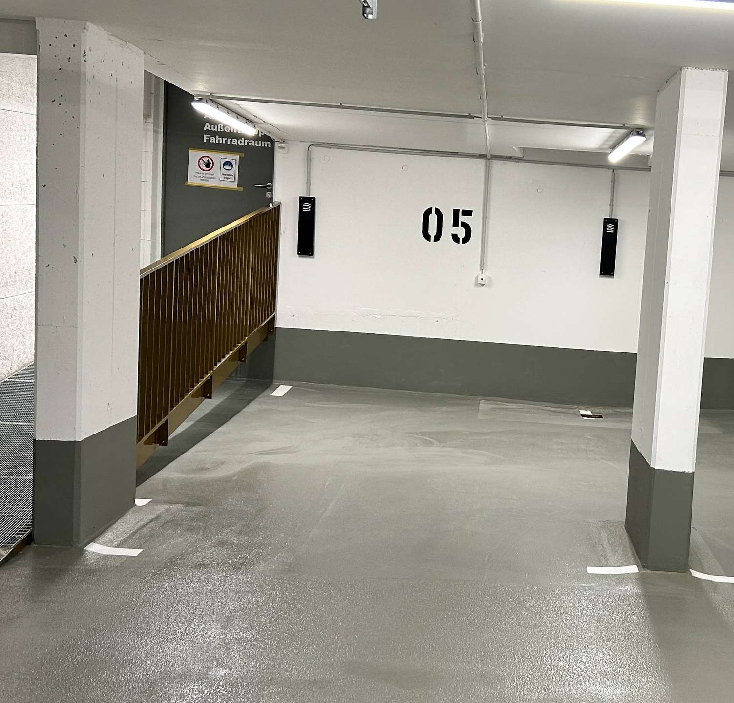 Tiefgaragenstellplatz mit Wallbox-Vorbereitung