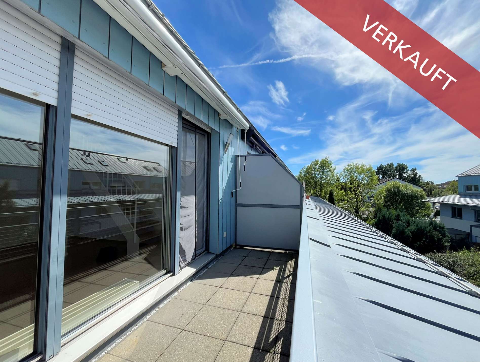 Sonniger Balkon der Maisonettewohnung in Perlach