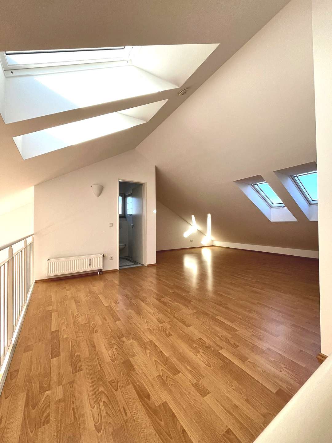 Galerie mit Dachfenstern