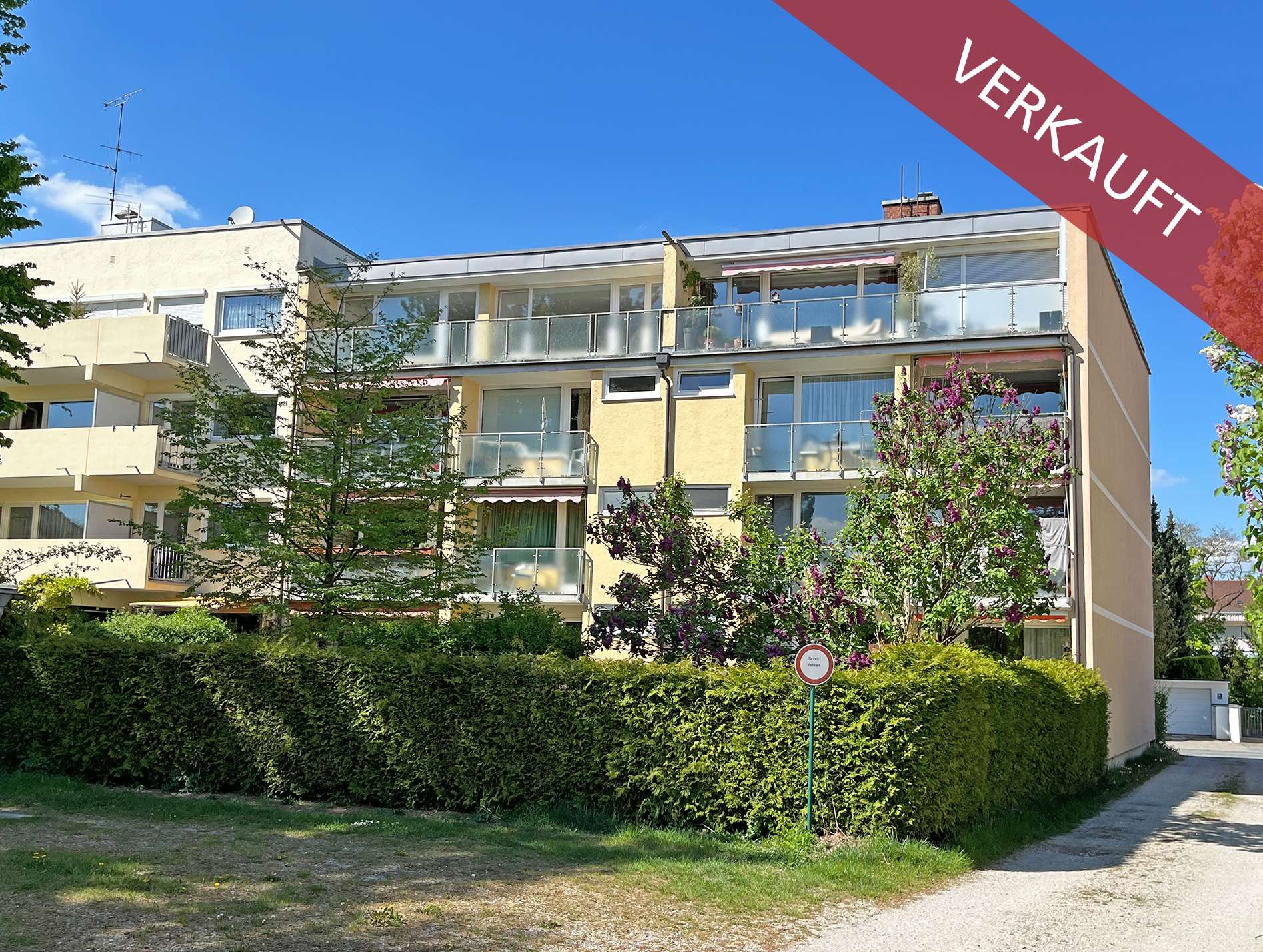 Außenansicht des Mehrfamilienhauses in Laim