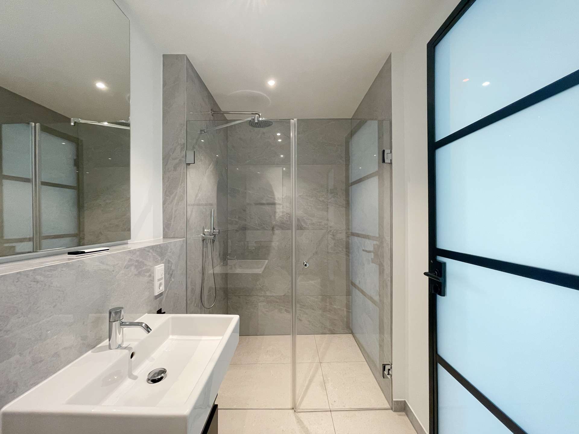 Ebenerdige Dusche im Obergeschoss