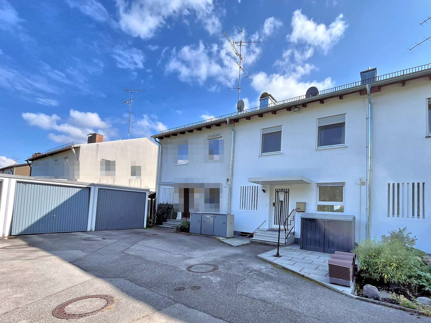 Vorderansicht des Reihenmittelhauses