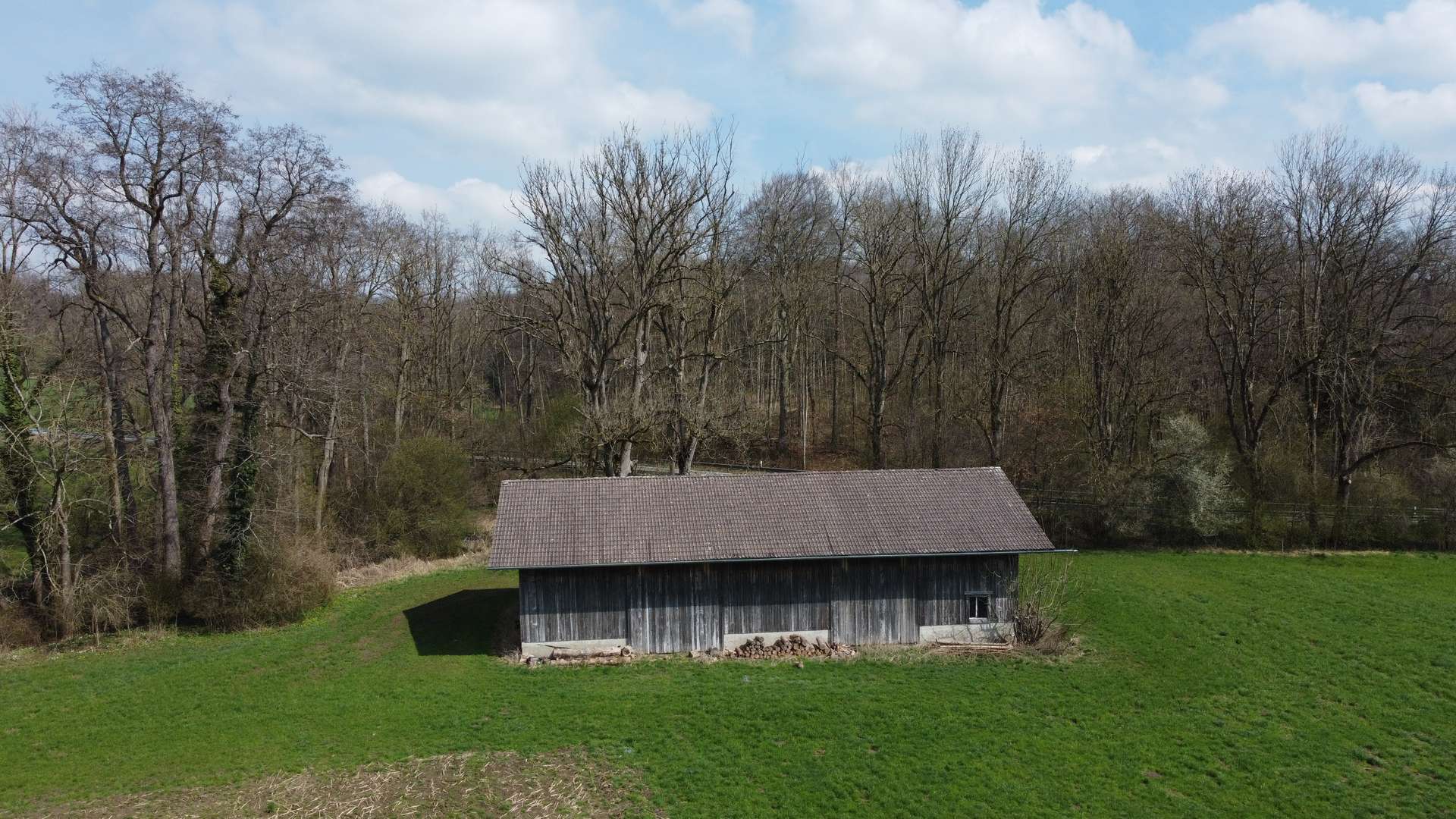 Bild von der Scheune von Westen