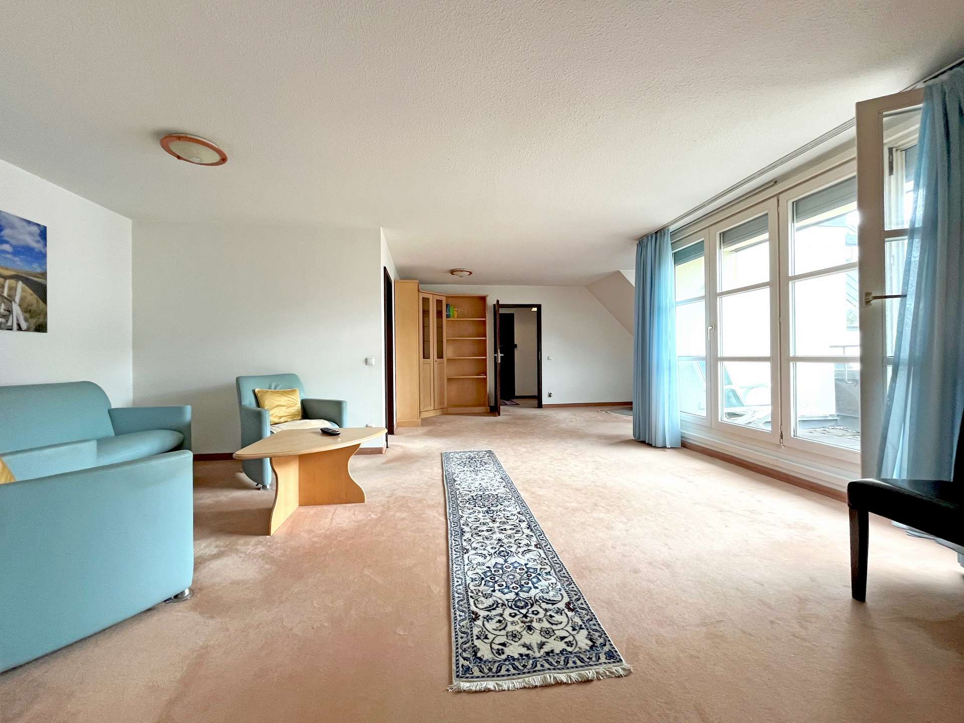 Heller und großer Wohnbereich