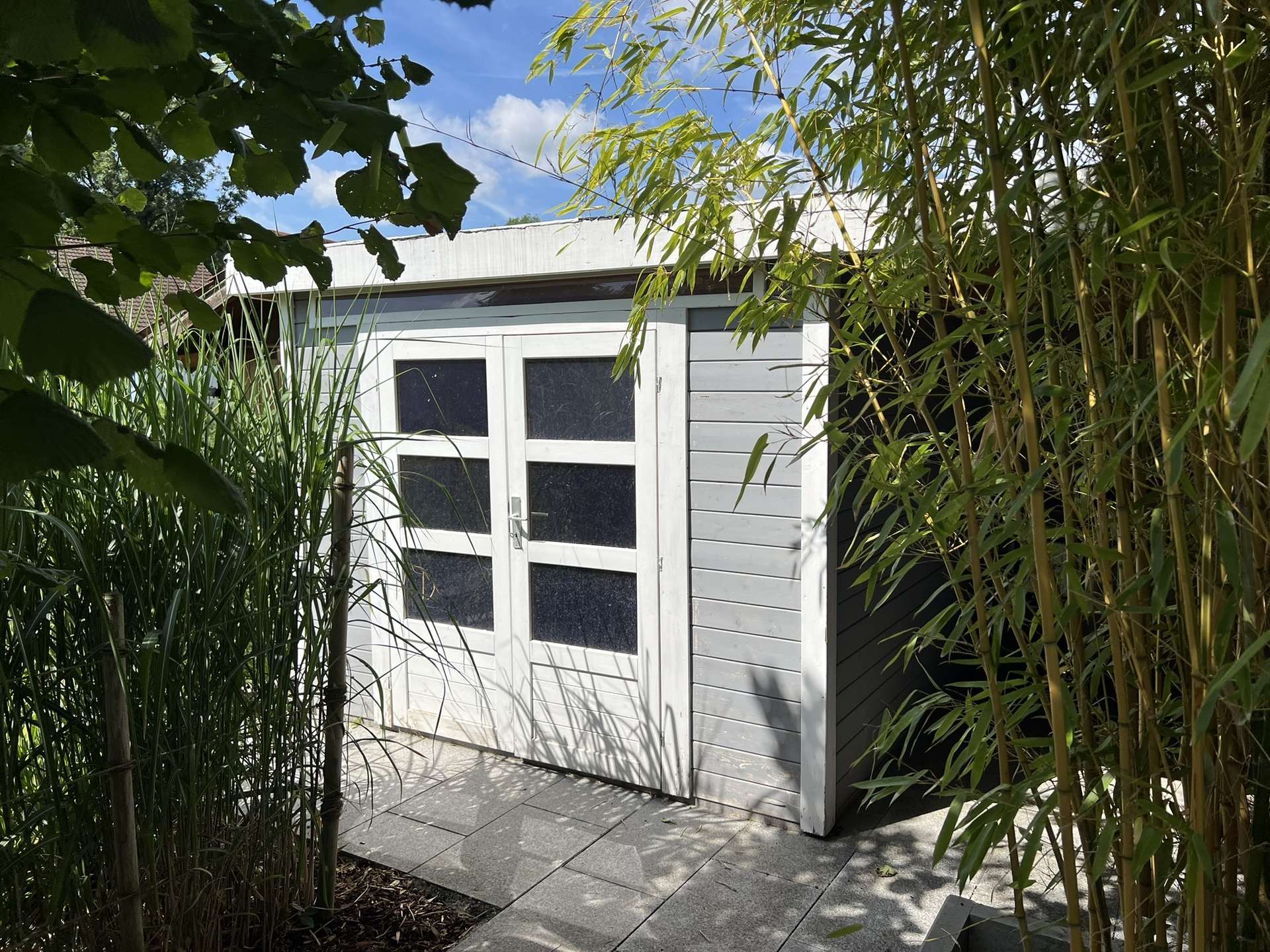 Praktisches Gartenhäuschen