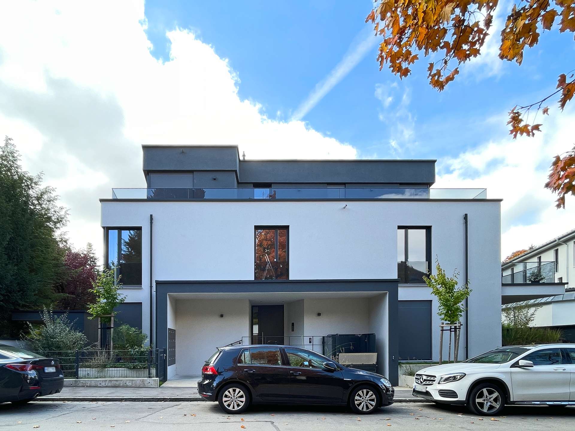 Außenansicht des Mehrfamilienhauses in Solln