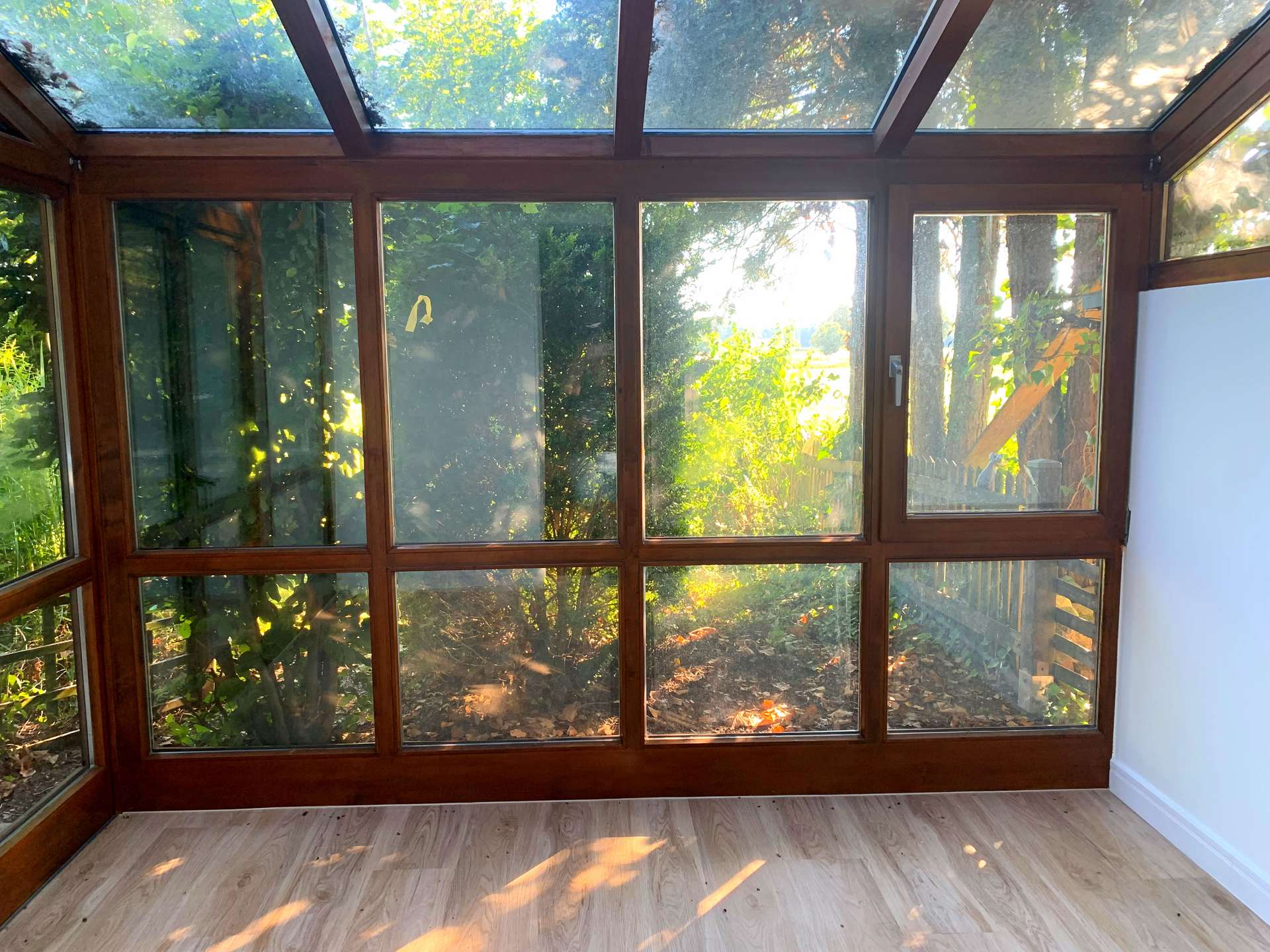 Lichtdurchfluteter Wintergarten