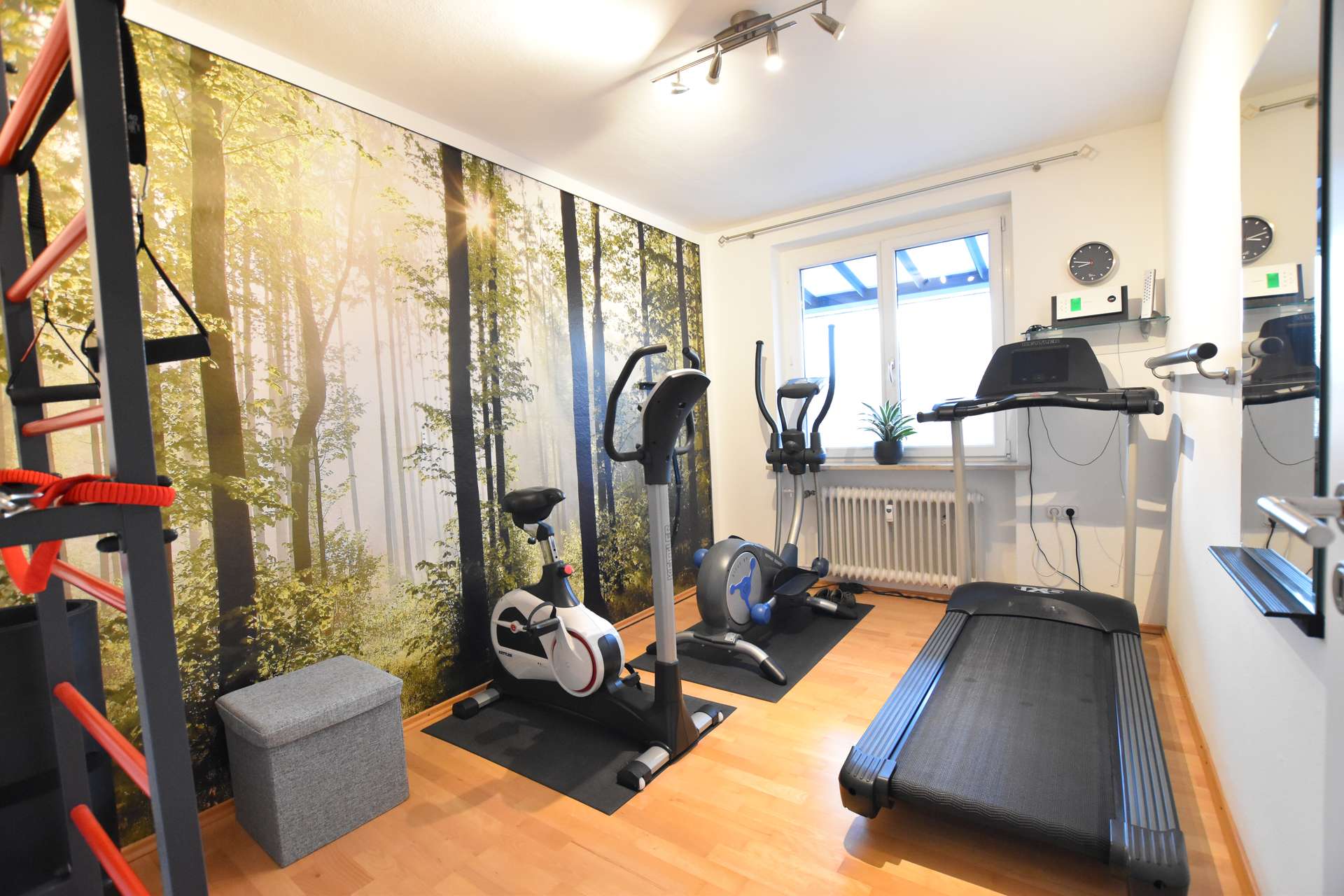 Sportzimmer mit Großgeräten