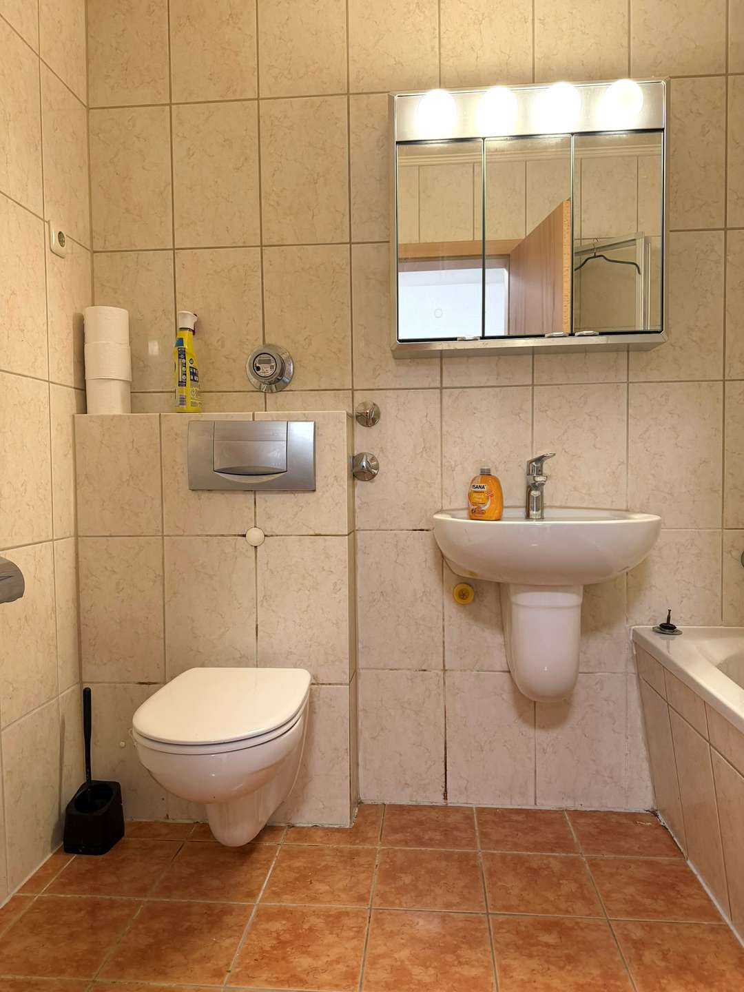 Badezimmer mit Wanne