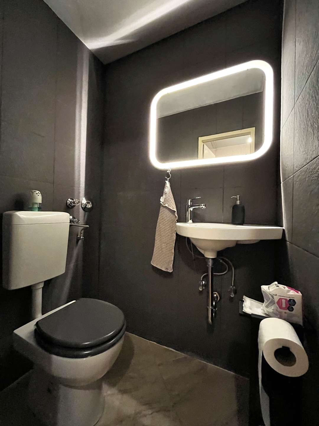 Modernes Gäste-WC