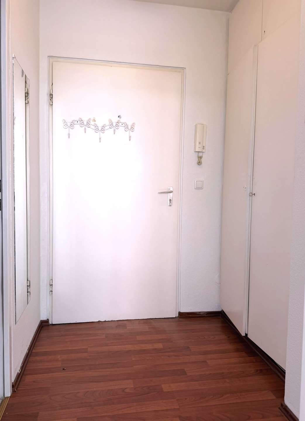 Flur mit Einbauschrank