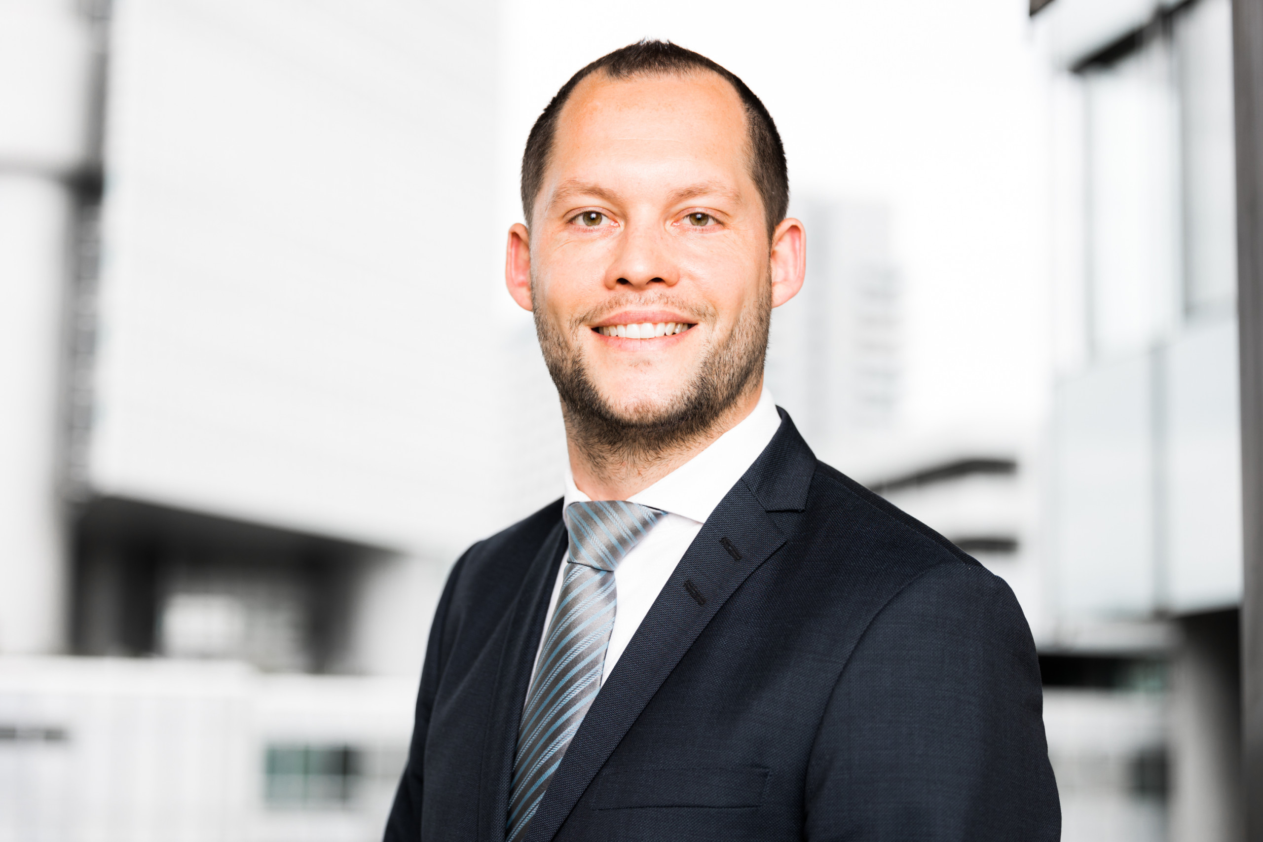 Porträt von Frederic Düring, Geschäftsführer der eigenwert GmbH