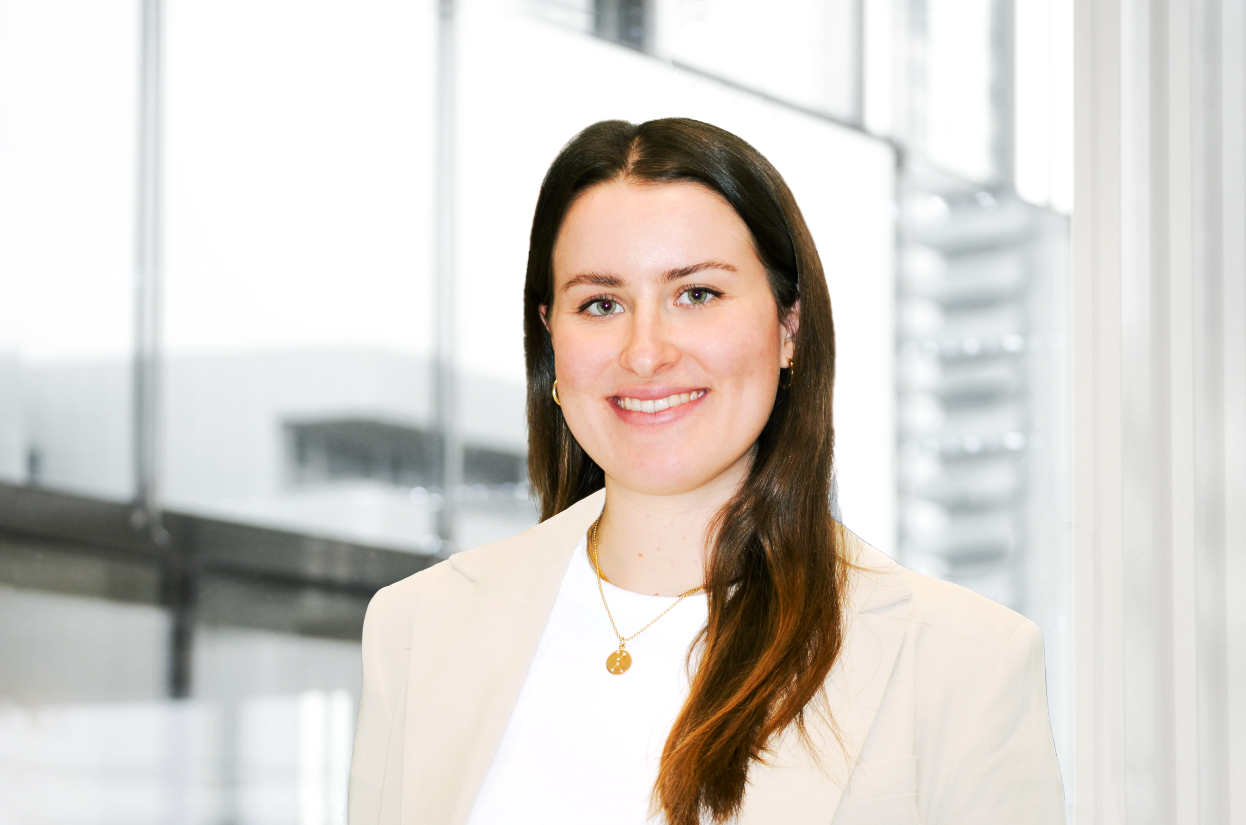 Porträt von Nina Roth, Vertriebsassistentin bei der eigenwert GmbH